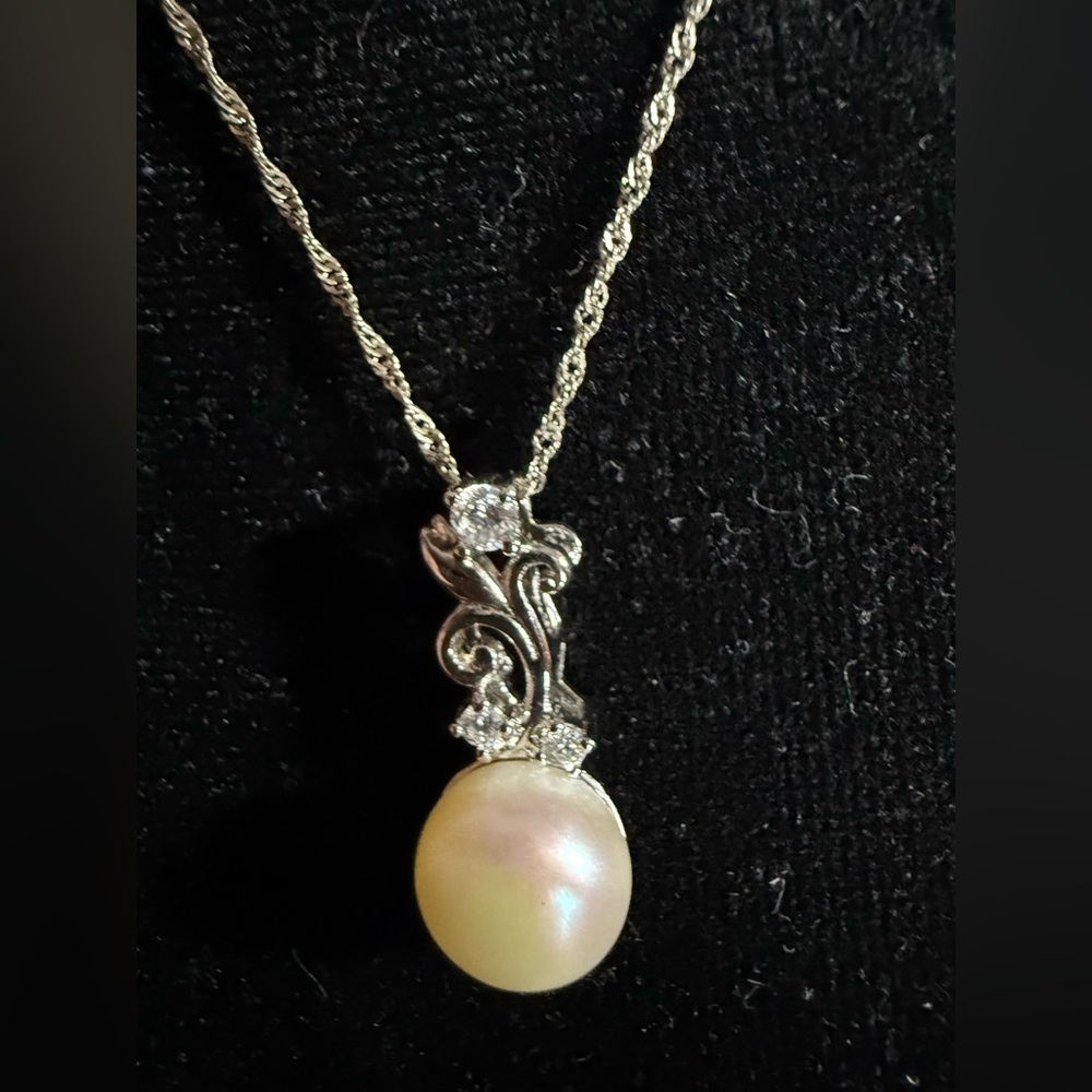 VINTAGE Sterling 925 Silver Single Freshwater Pearl and CZ Pendant Necklace - Picture 3 of 6